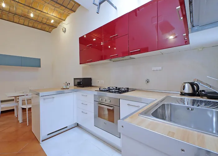 Cinque Apartment *