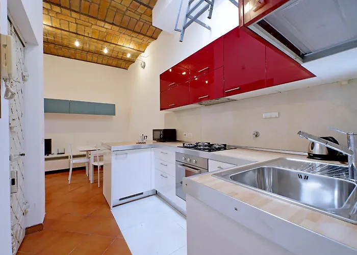 Cinque Apartment Rom
