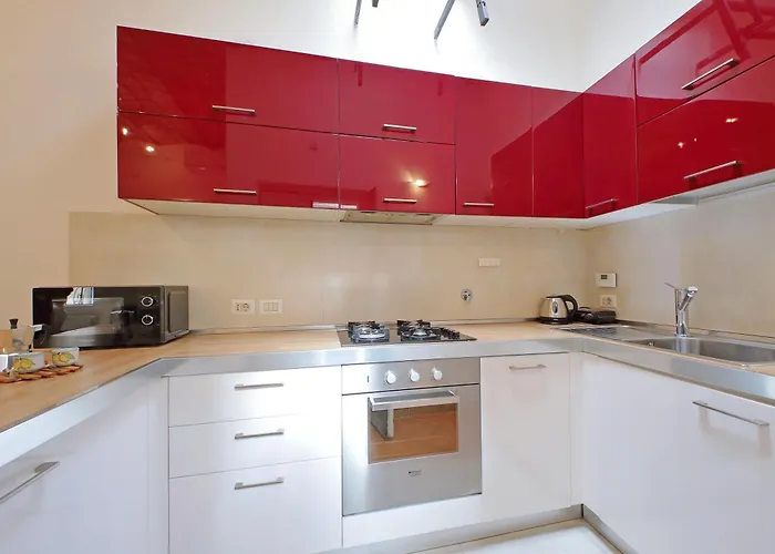 Cinque Apartment Rom