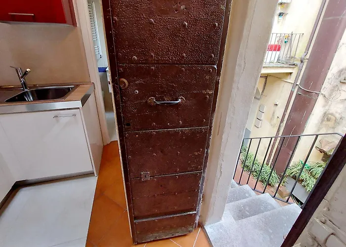 Cinque Apartment *